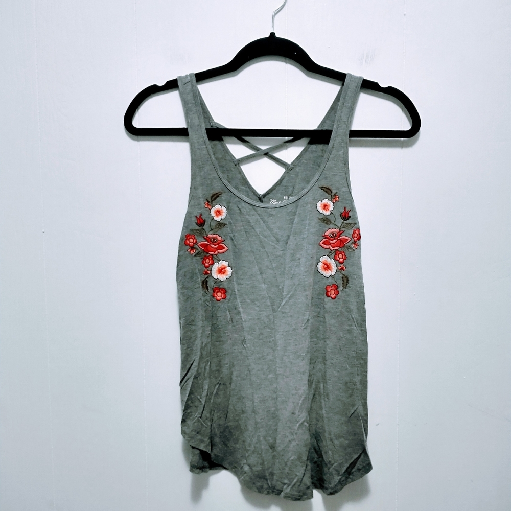 Hollister must have tank top